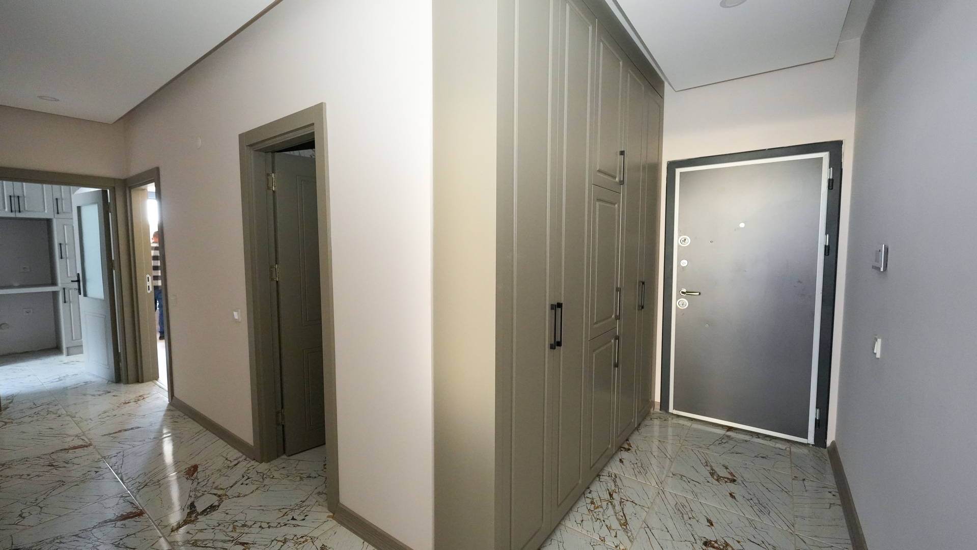 Image of A spacious 2+1 apartment from the developer in a new residential complex